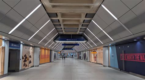 Waterloo northern line tube station